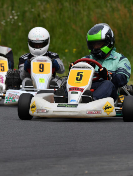 Formule 20.000: une course passionnante à Lohéac pour ouvrir la saison Formule 20.000: une course passionnante à Lohéac pour ouvrir la saison